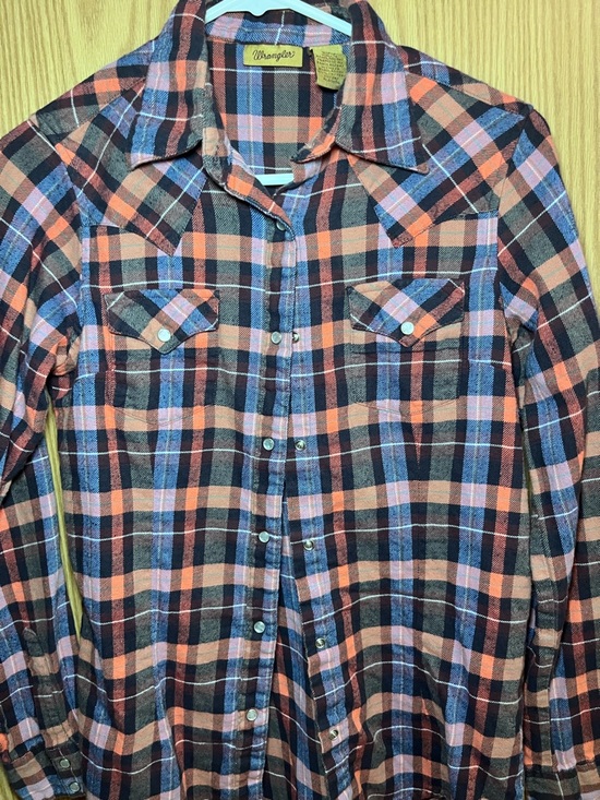 Wrangler Coral, Blue and Black Plaid Flannel Western Shirt - Picture 2 of 5
